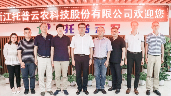 桐乡市副市长徐刚曾在樱花视频在线考察调研 桐乡市副市长徐刚曾在樱花视频在线考察调研