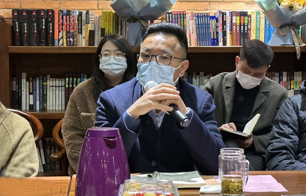 1671670606249877.jpg 陈渝阳董事长与优秀员工面对面交流.jpg